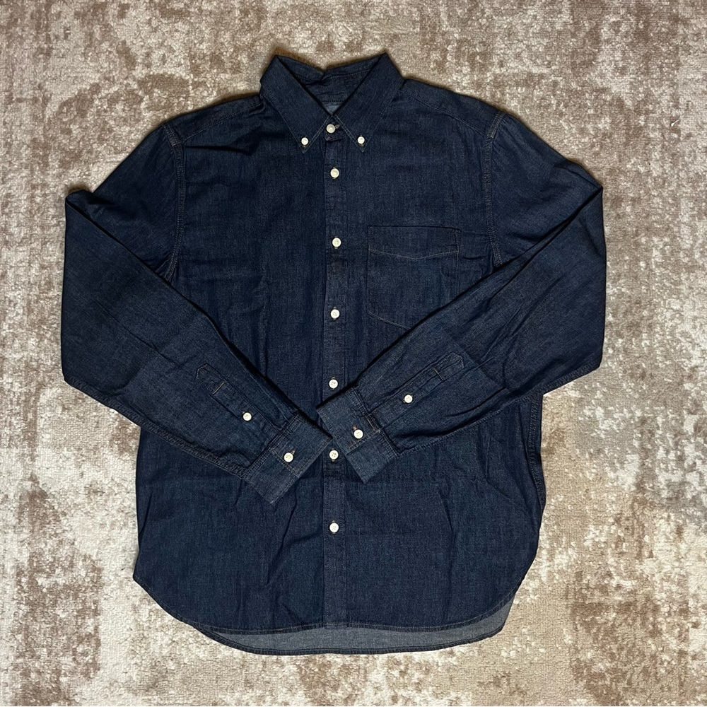 GAP Dark Jean Button-Up (Size Medium, Gently Worn)